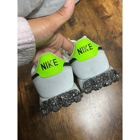 Women's 7 / Men's 5.5 - Nike Waffle Racer Crater Pale Ivory Green Low Sneakers - Picture 13 of 13